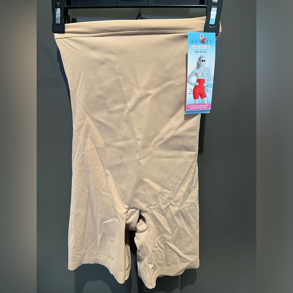 NWT Assets by Spanx